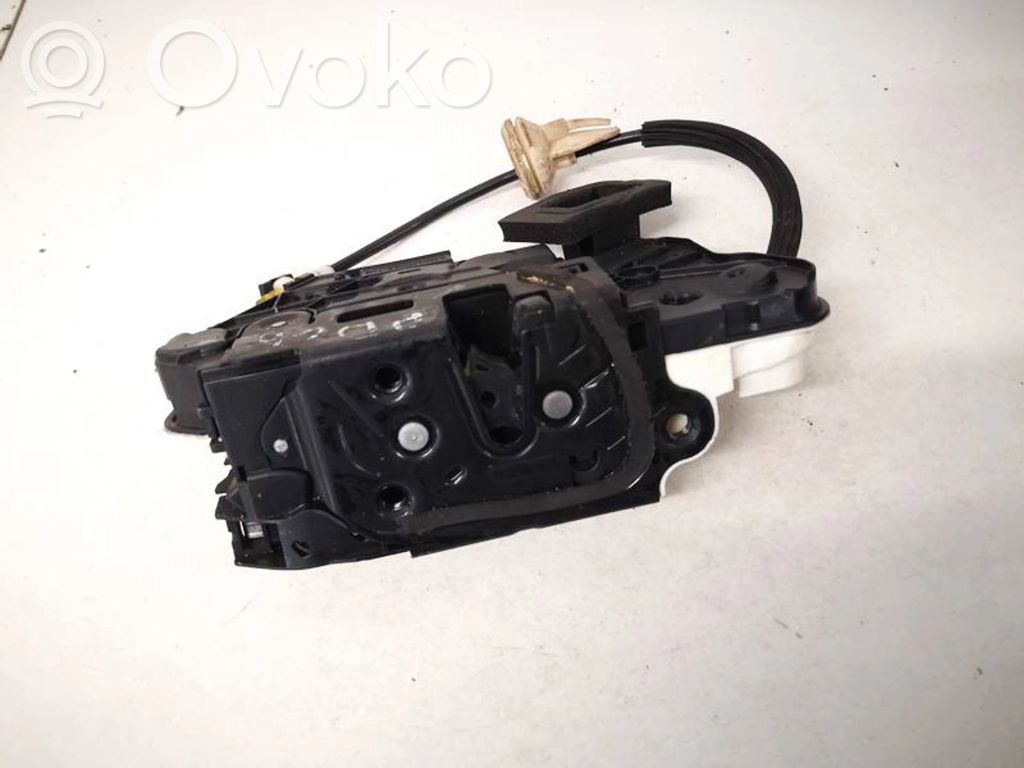 Volkswagen Cross Polo Serratura portiera anteriore 