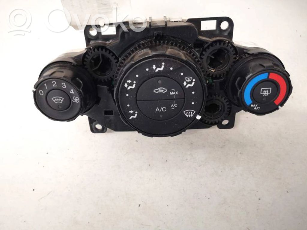 Ford Fiesta Climate control unit 