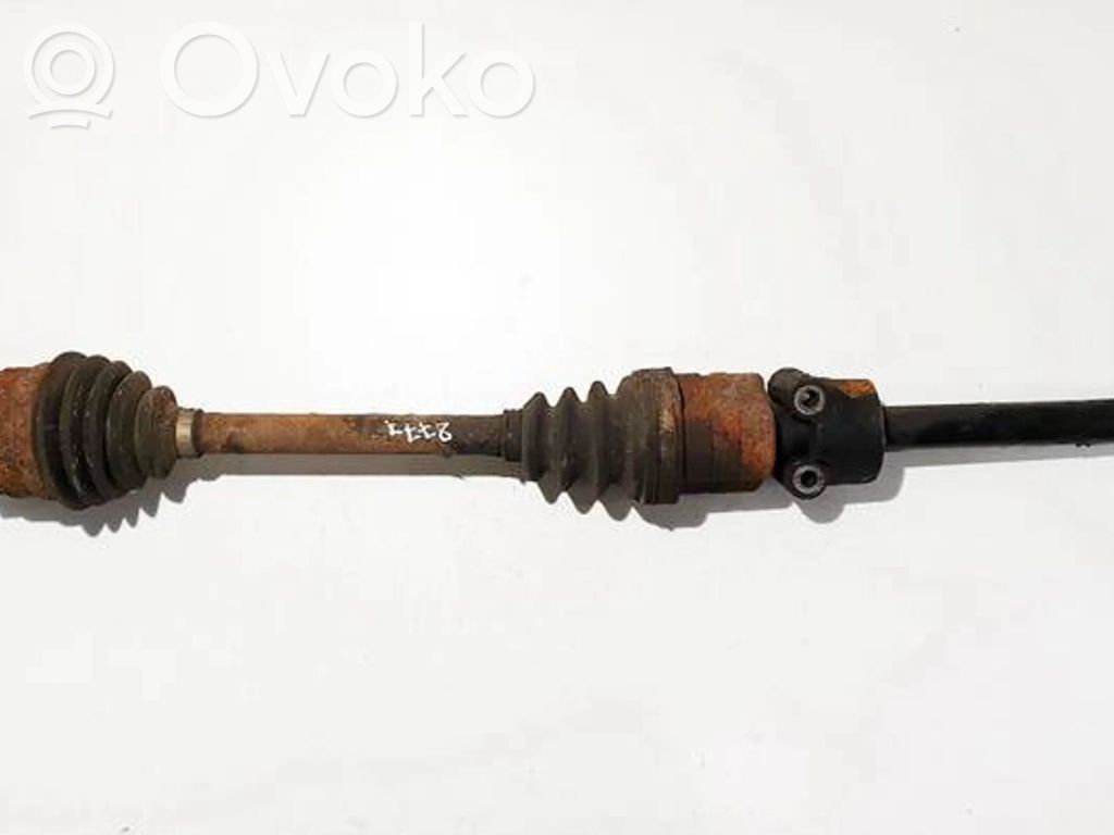 Etuvetoakseli