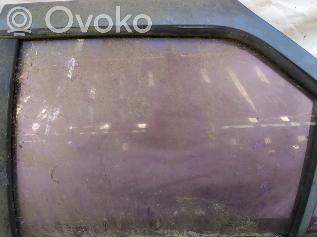 Peugeot 405 Geam ușă spate 
