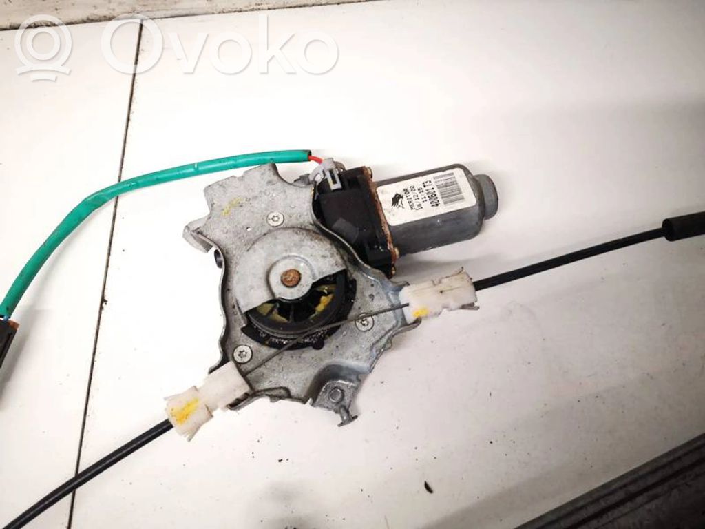 Nissan Almera Tino Motorino alzacristalli della portiera anteriore