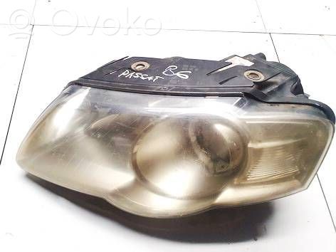 Volkswagen PASSAT B6 Faro/fanale 
