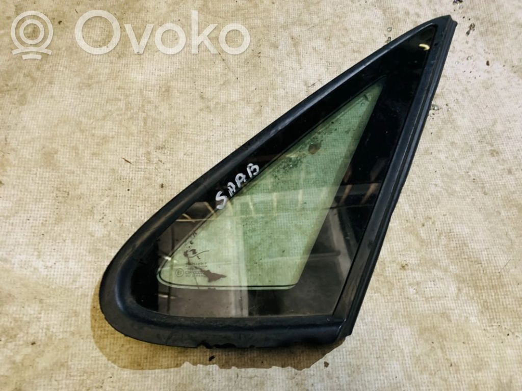 Rear side window