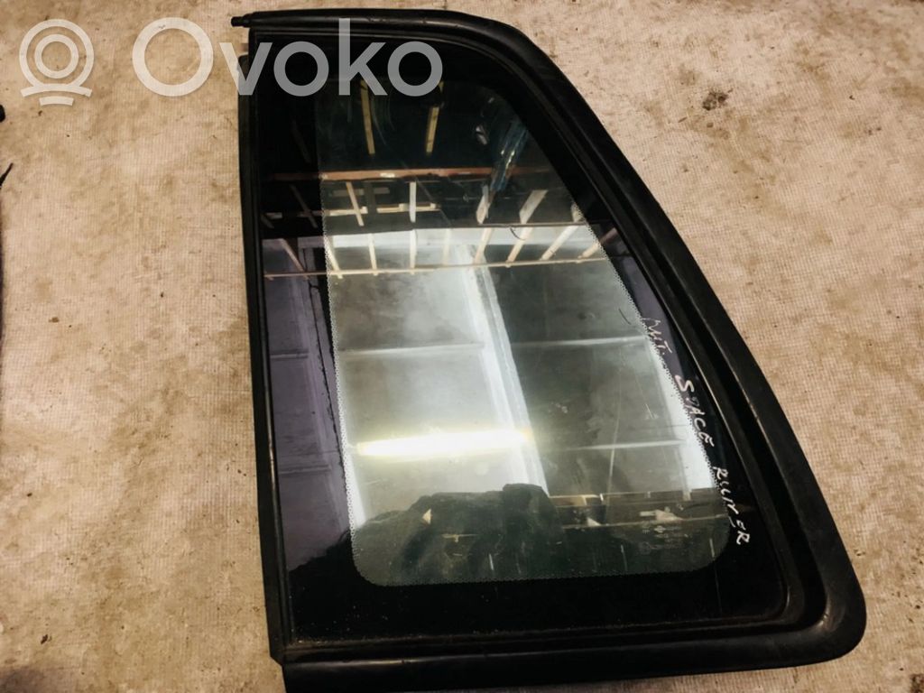 Mitsubishi Space Runner Geam lateral spate 