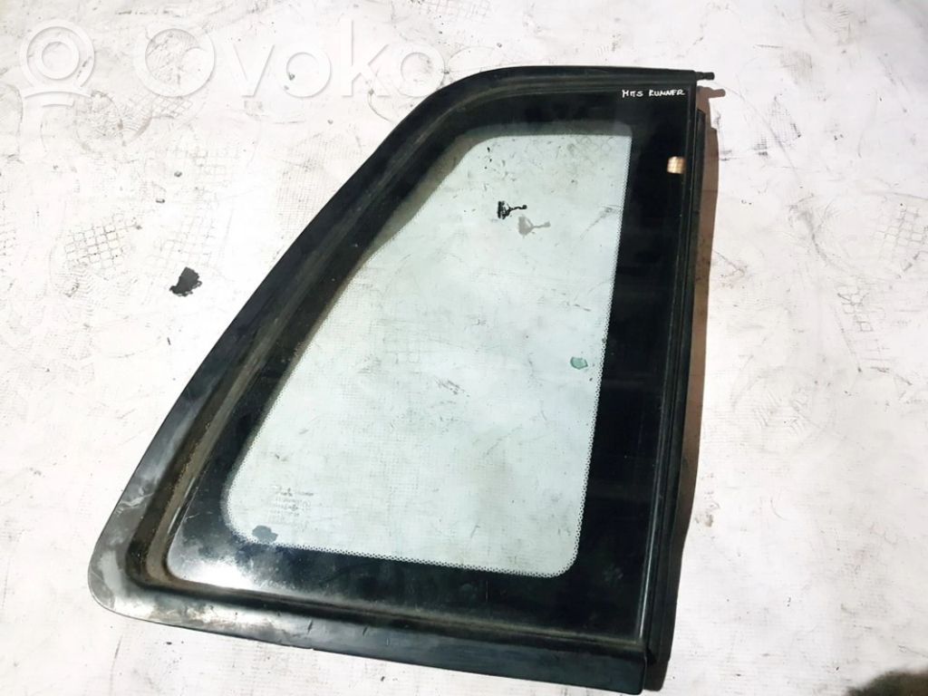 Vidrio lateral trasero