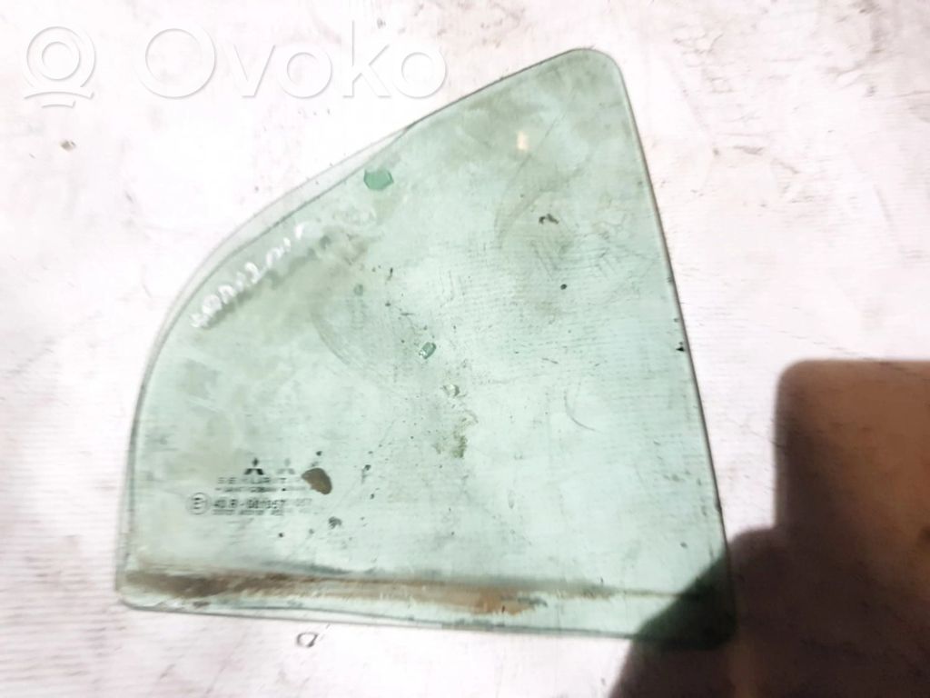 Ventanilla de ventilación de la puerta trasera