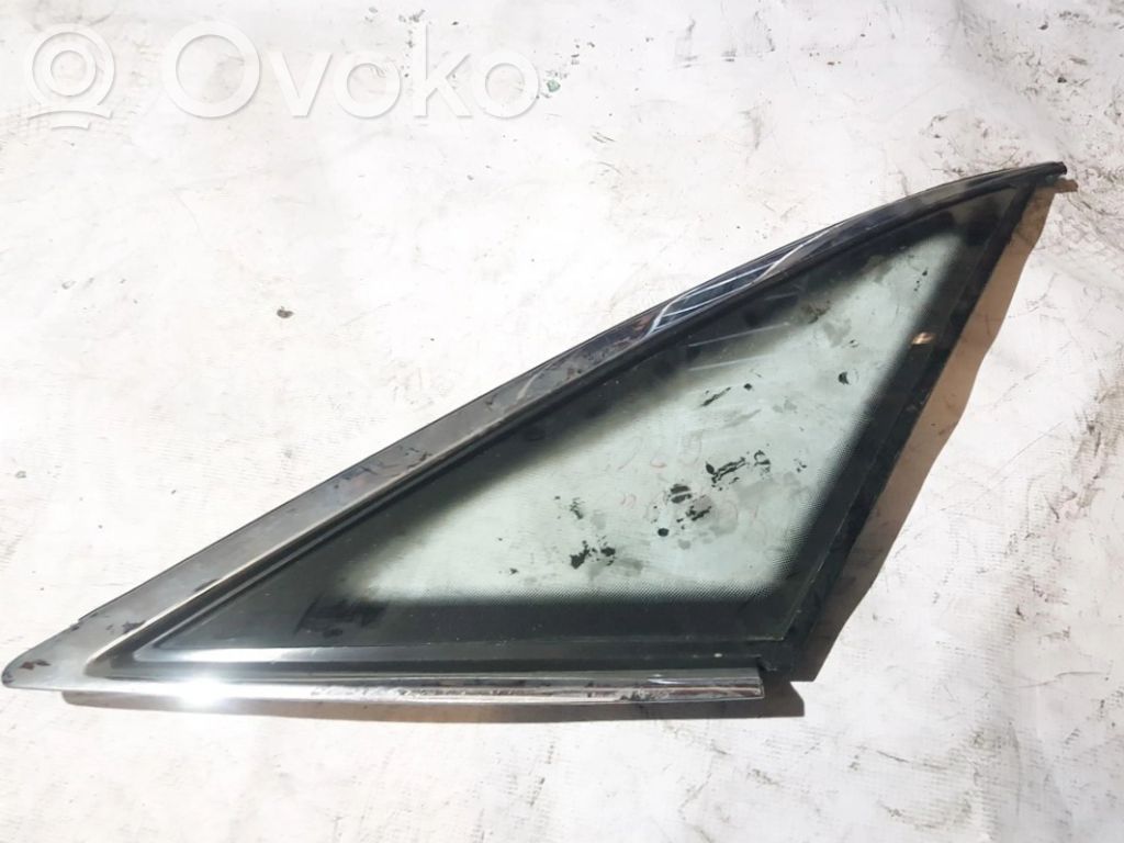 Vidrio lateral trasero