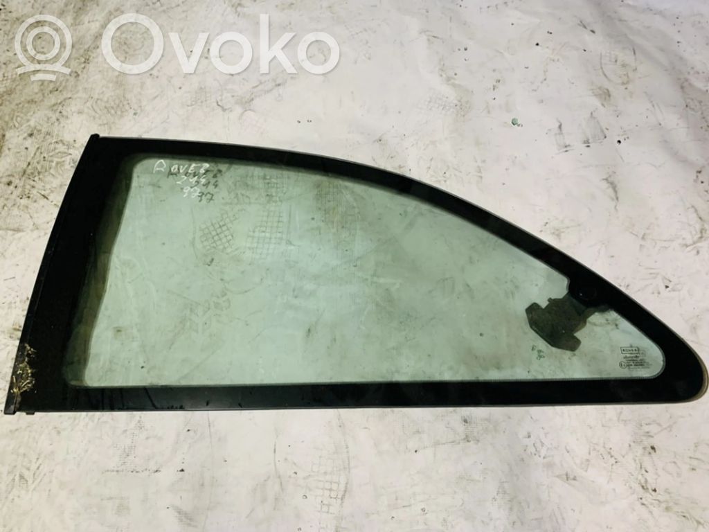 Vidrio lateral trasero