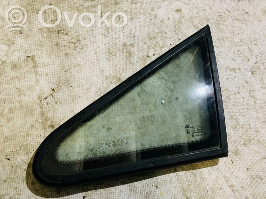 Front triangle window/glass