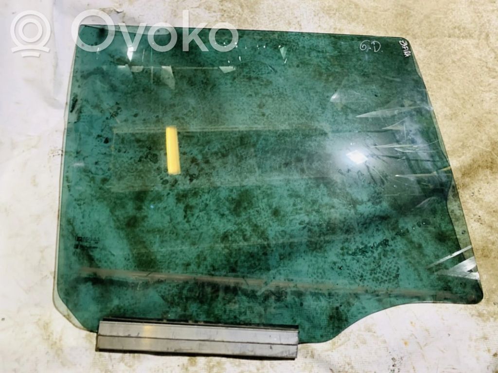 Takaoven ikkunalasi