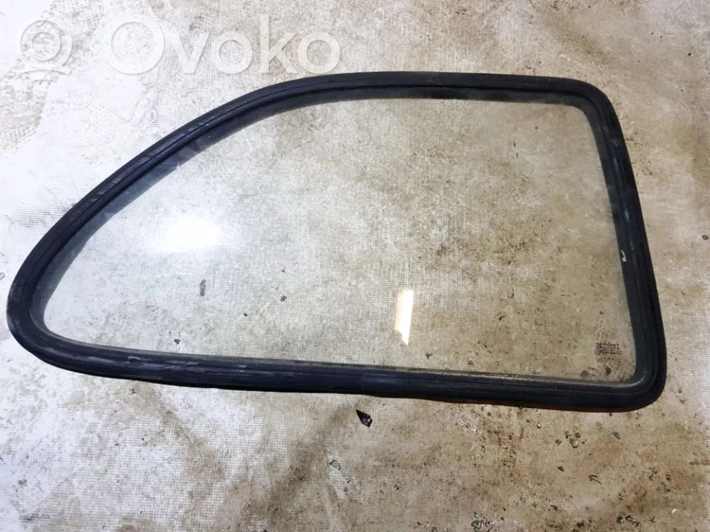Rear side window