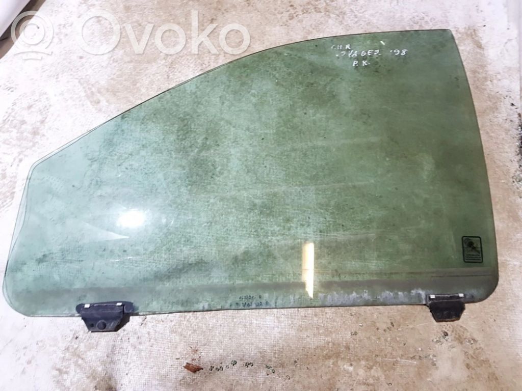 Chrysler Voyager Geam ușă față patru uși 