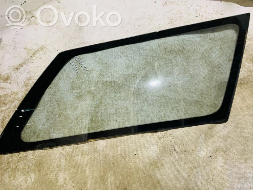 Vidrio lateral trasero