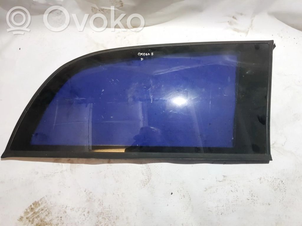 Opel Omega B1 Geam lateral spate 