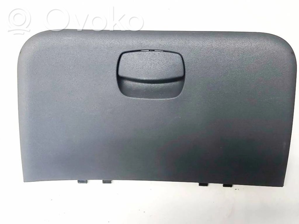 KIA Rio Handschuhfach 