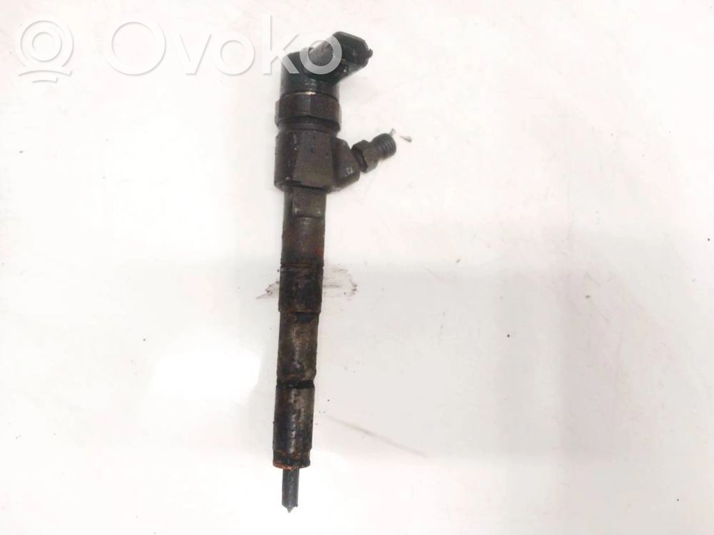Opel Zafira B Wtryskiwacz paliwa 