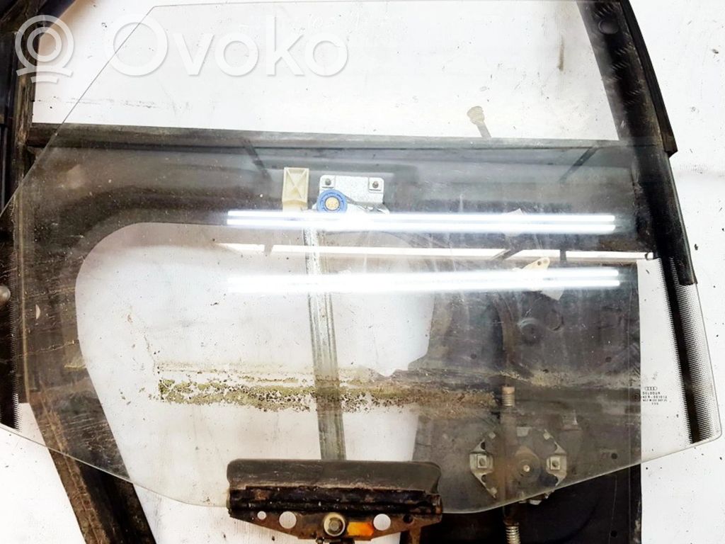 Takaoven ikkunalasi