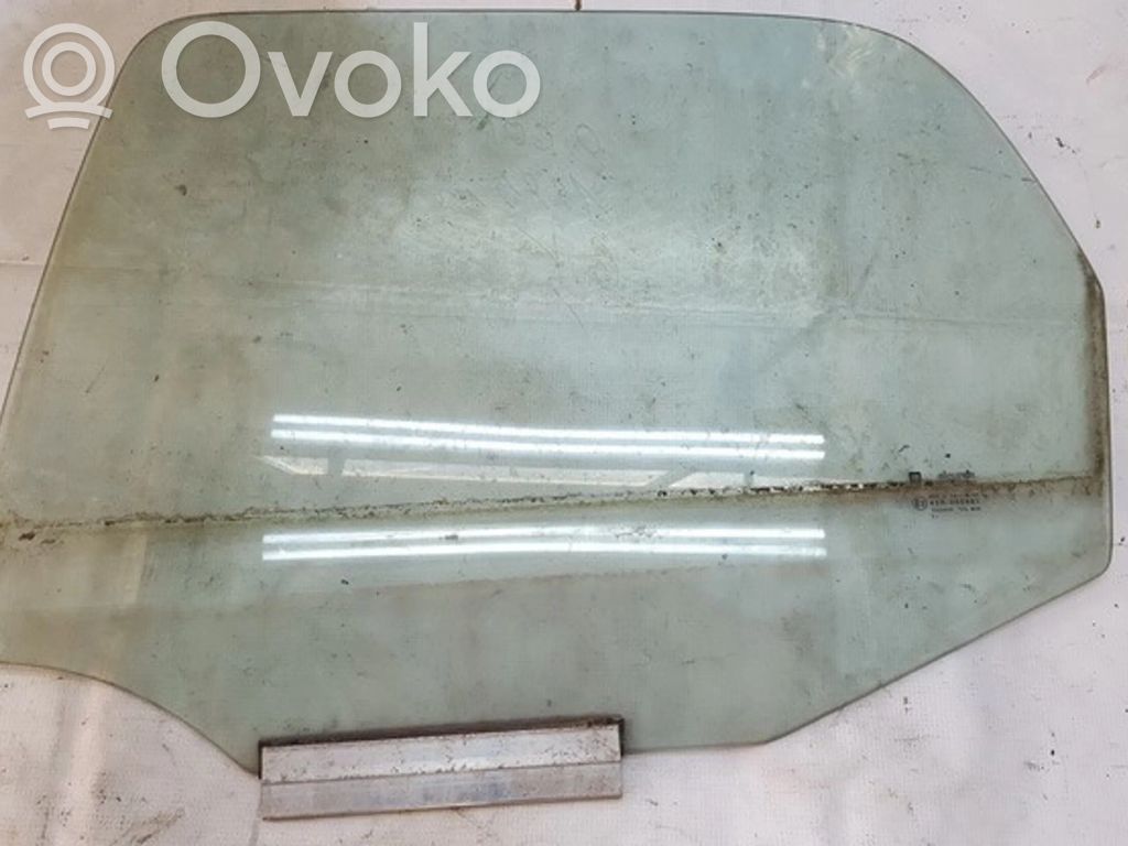 Takaoven ikkunalasi