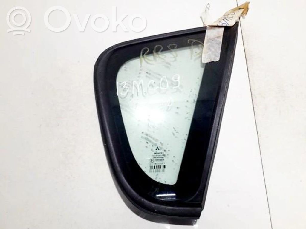 Rear side window