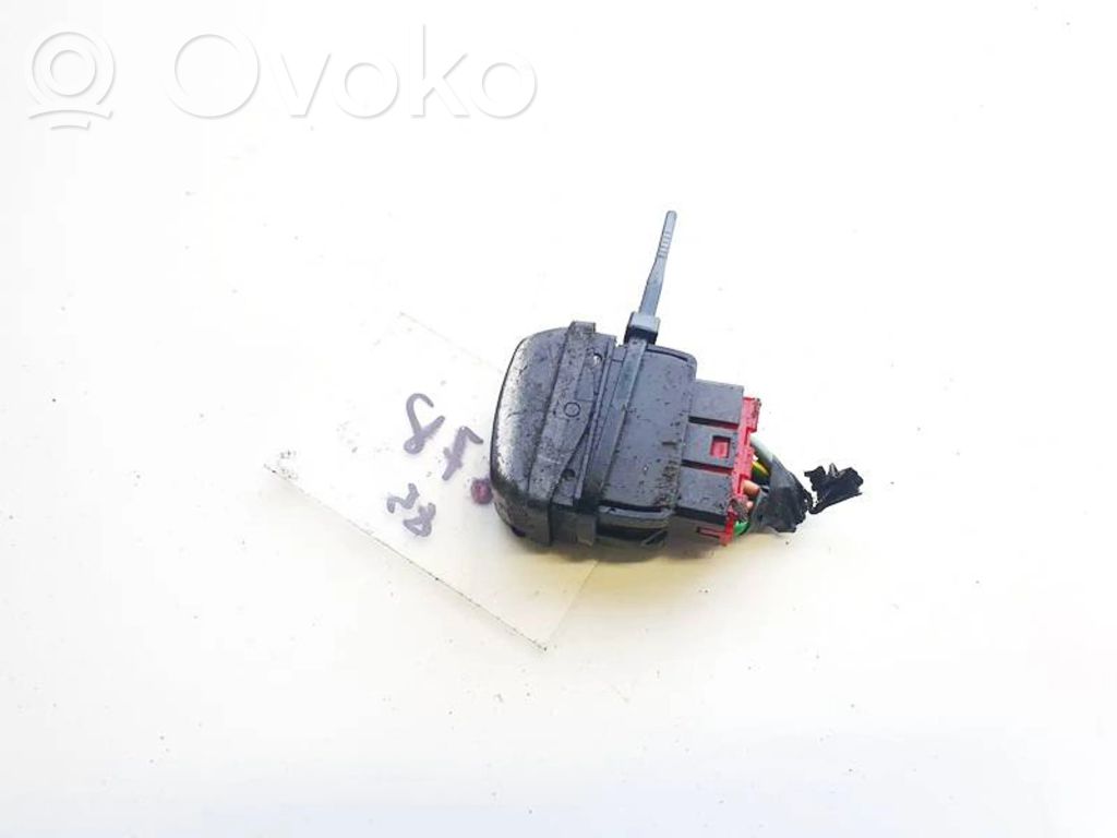 Citroen Xsara Picasso Comutator comandă geamuri electrice 