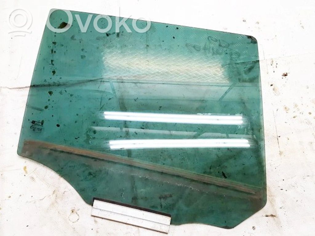 Takaoven ikkunalasi