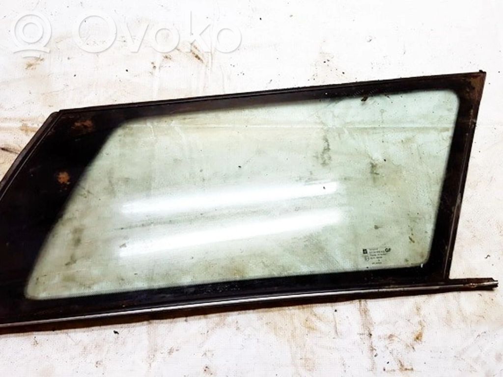 Opel Vectra B Szyba karoseryjna tylna 