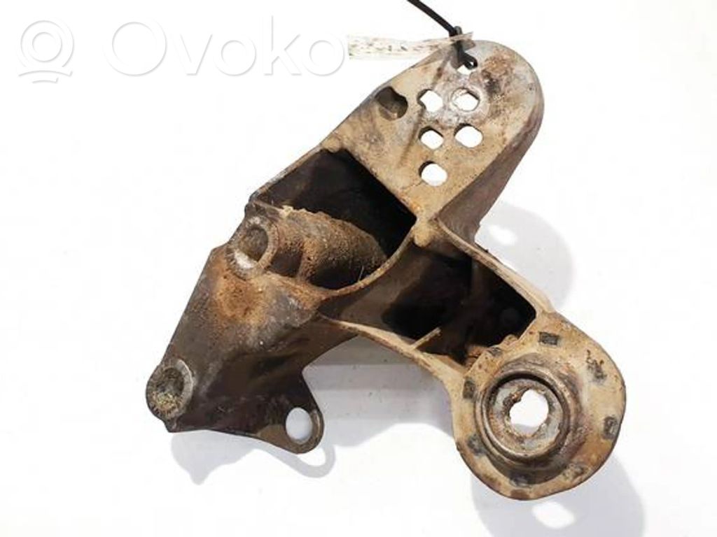 Engine mounting bracket   4B0199351B,4B0199351B