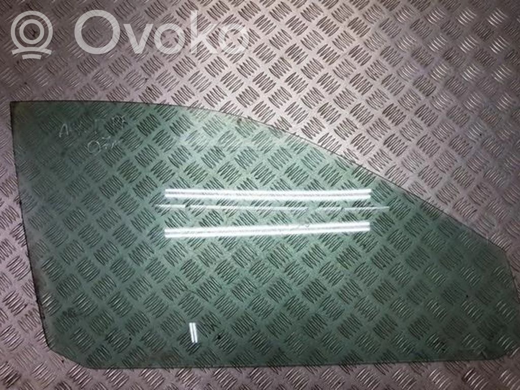 Audi A4 S4 B5 8D Geam ușă față patru uși