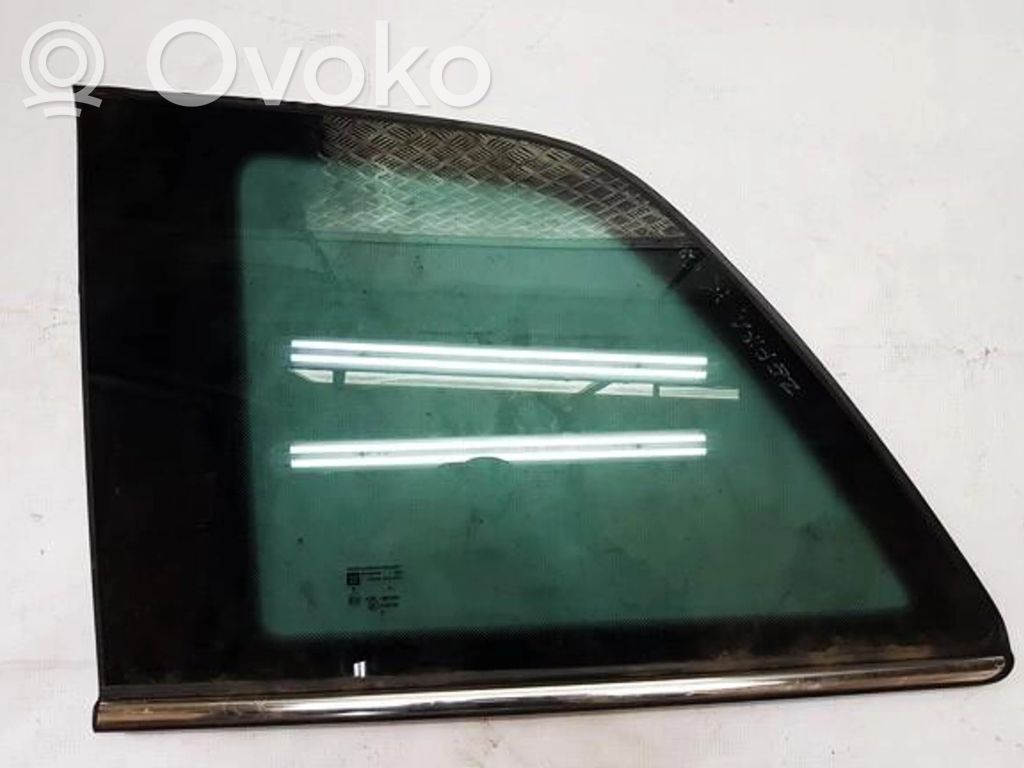 Opel Zafira A Vitre latérale arrière