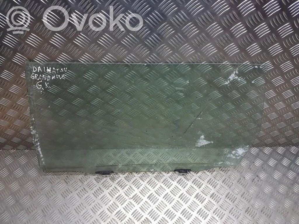 Daihatsu Gran Move Vitre de fenêtre porte arrière