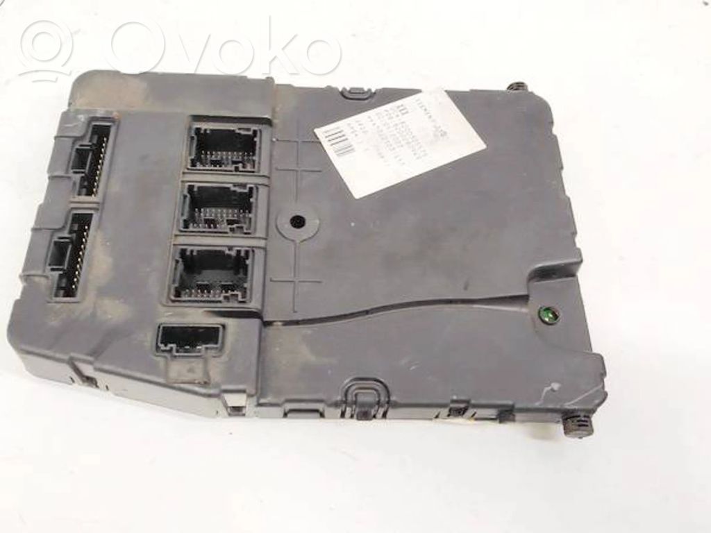 Moduł / Sterownik komfortu   8200305575,8200280949,8200280949,8200305575