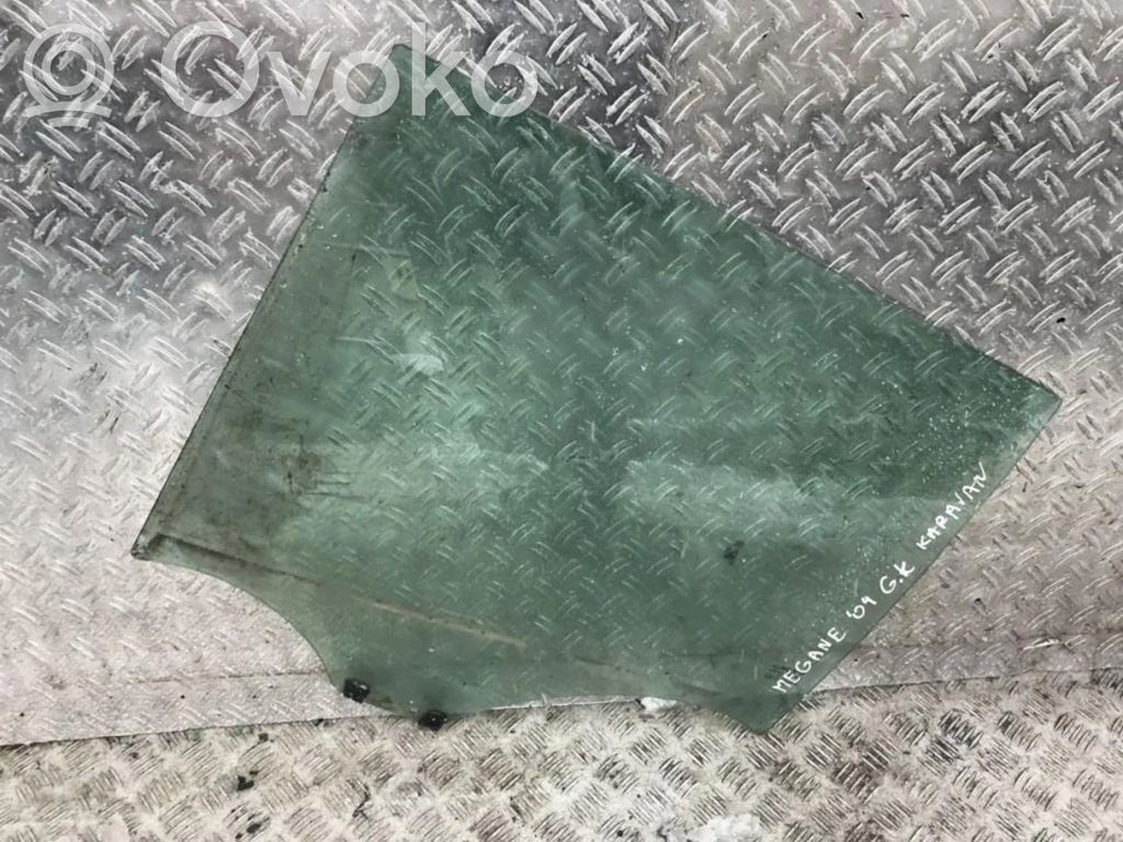 Takaoven ikkunalasi