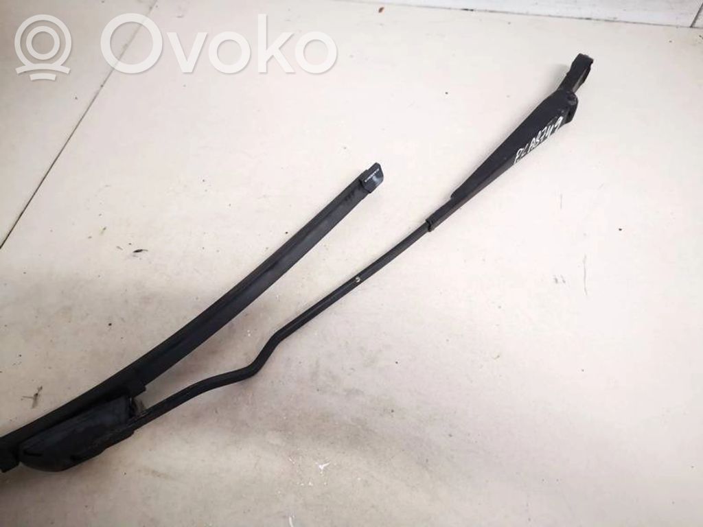 Volkswagen PASSAT B4 Braccio della spazzola tergicristallo anteriore