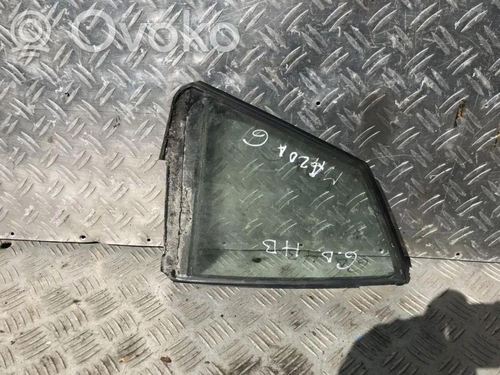 Ventanilla de ventilación de la puerta trasera