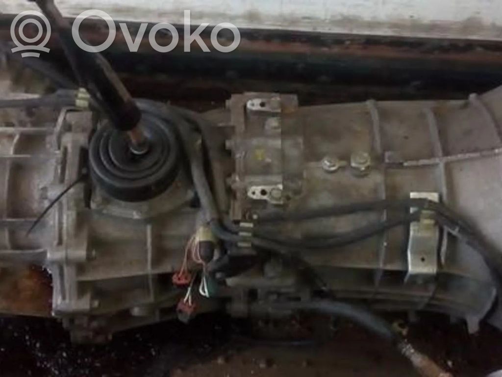 Nissan Pathfinder R51 Cutie viteze manuală cu 5 trepte 