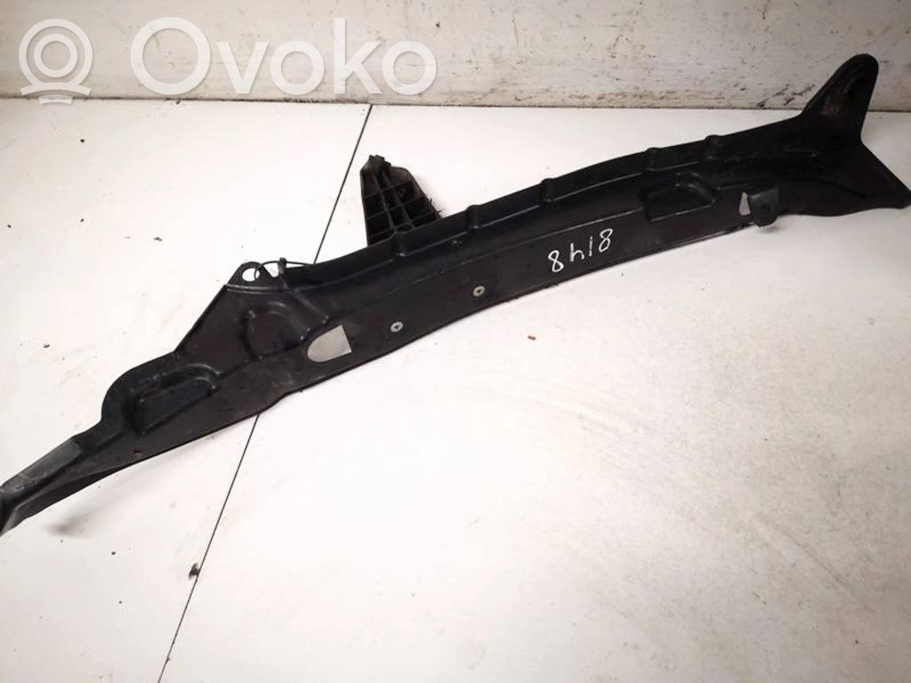 Honda FR-V Front bumper mounting bracket