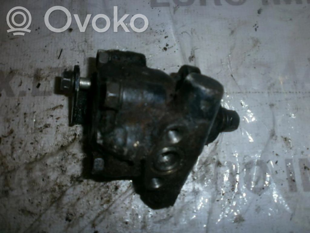 Mazda 626 Power steering pump 