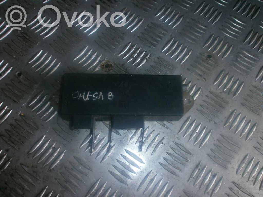 Opel Omega B1 Autres unités de commande / modules 