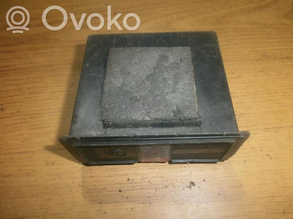 Muut ohjainlaitteet/moduulit   TRAFICMASTER,TRAFICMASTER