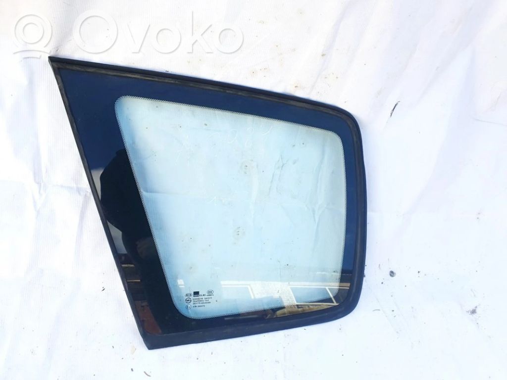 Vidrio lateral trasero