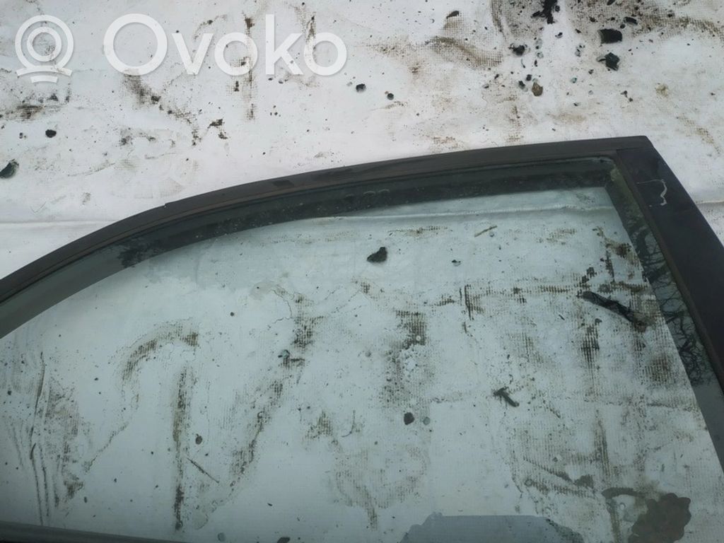 Takaoven ikkunalasi