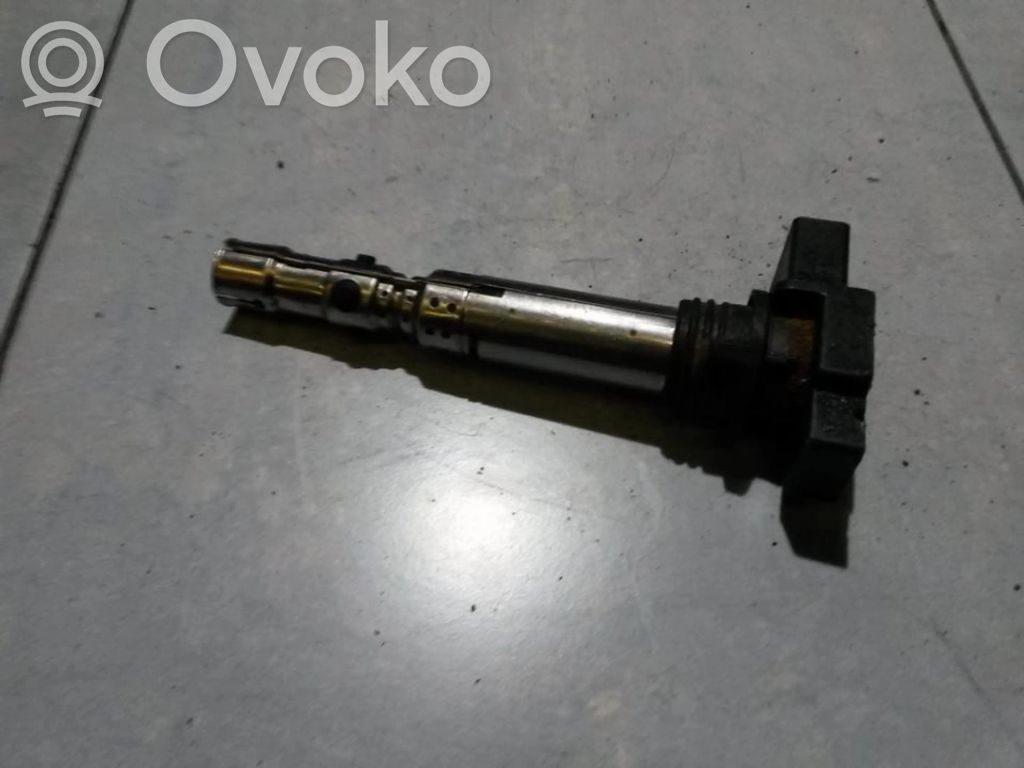 Volkswagen Polo IV 9N3 Bobină aprindere 