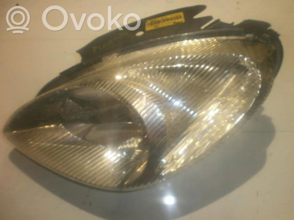 Citroen Xsara Picasso Phare frontale 