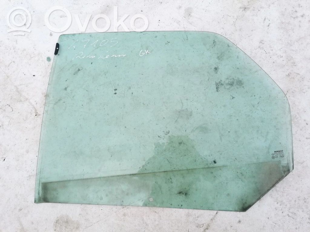 Takaoven ikkunalasi