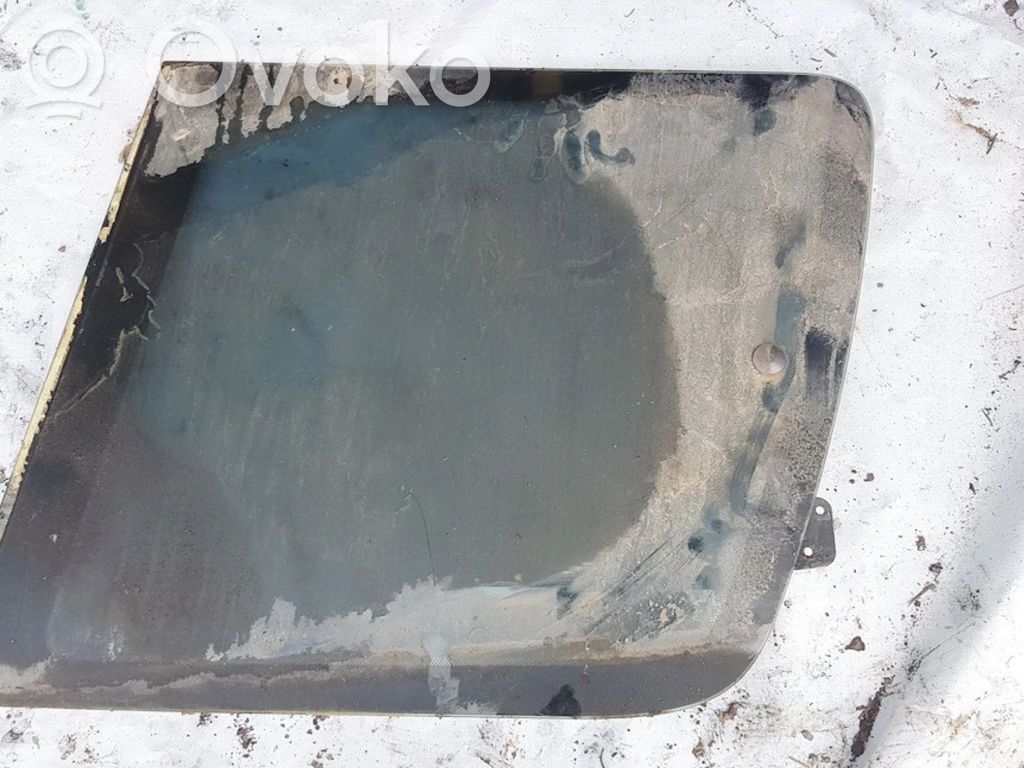 Rear side window