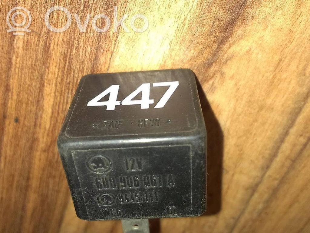 Otros relés   6U0906061A,9445111,6U0906061A,9445111