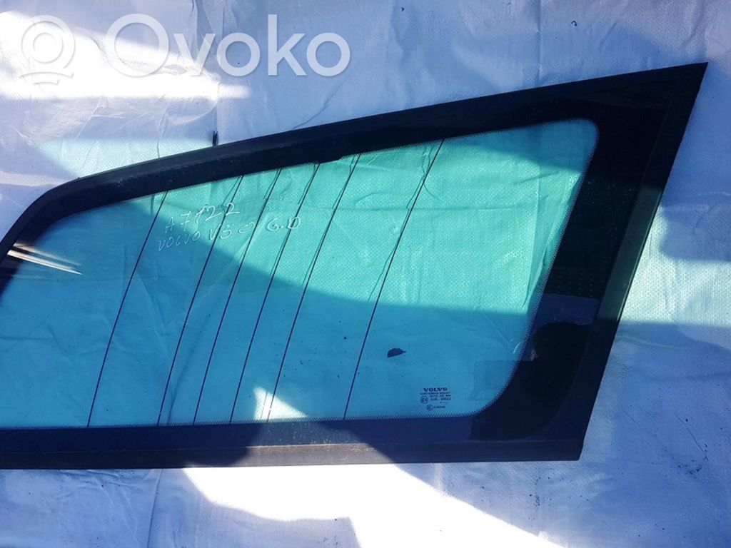 Rear side window