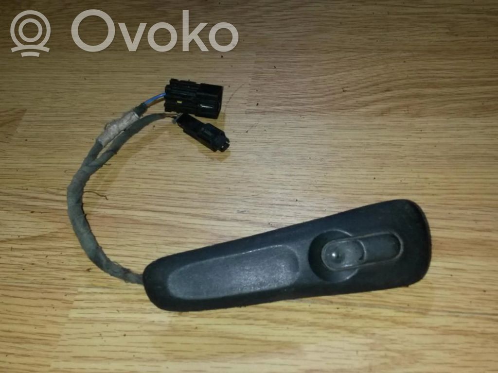 Opel Omega B1 Electric window control switch 