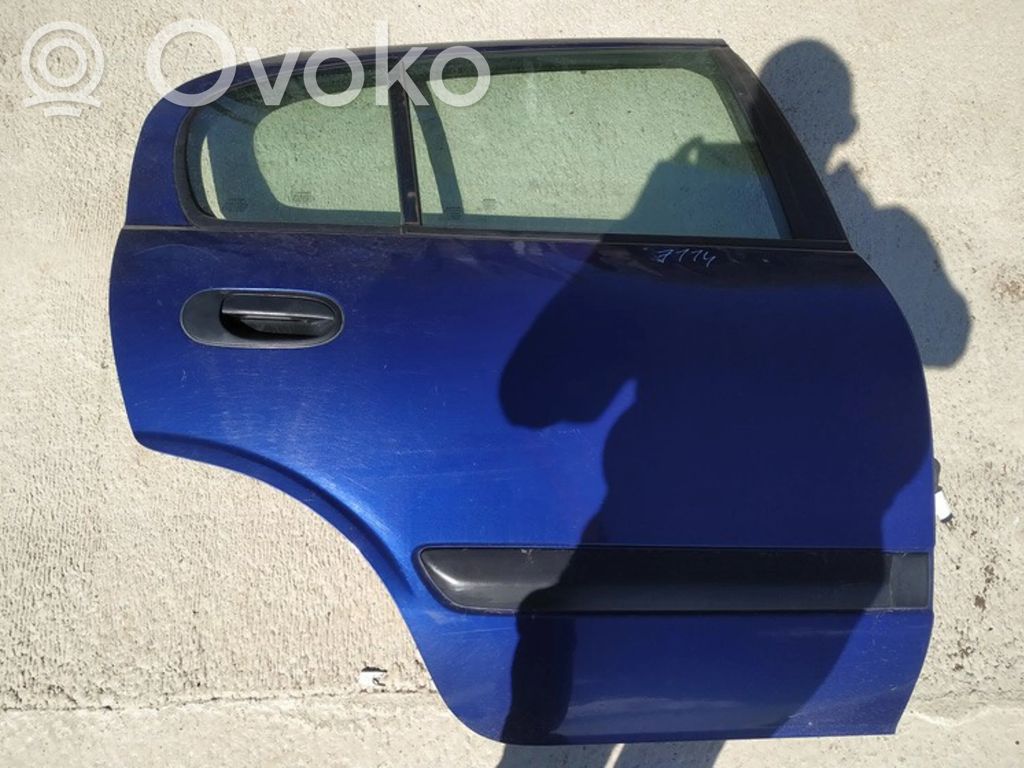 Nissan Almera N16 Portiera posteriore 