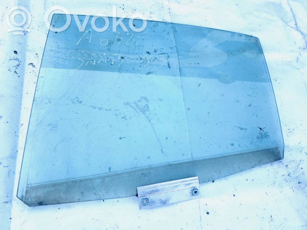 Takaoven ikkunalasi